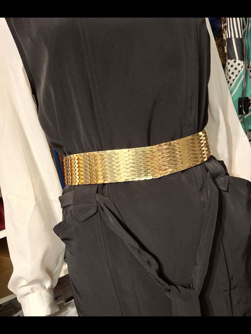 Gold Metallic Fish Scale Textured Waist Belt - Women's Accessory Sz 21"-36"